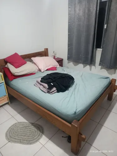 Cama madeira angelim pedra