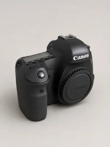 Câmera Canon EOS 6D Full Frame 20,2 MP