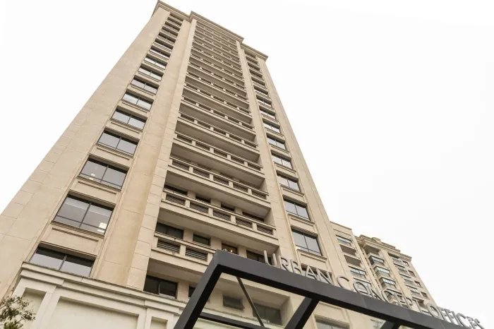 Sala para alugar com 42m² no bairro Três Figueiras