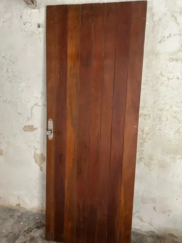 Porta madeira maciça