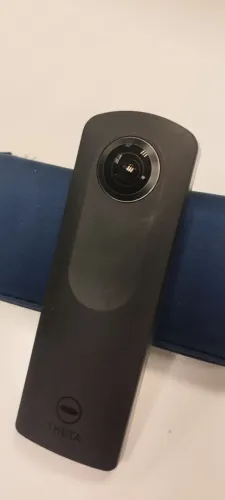 Câmera 360 graus Ricoh Theta S