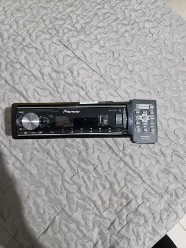 Pioneer MVH X7000 com controle, sem avarias 