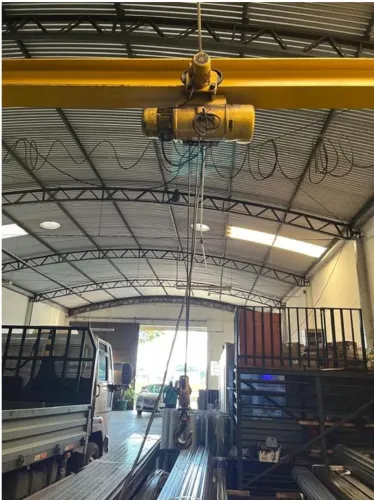 Pórtico rolante elétrico 3000kg largura 12m