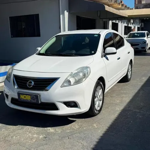 Nissan Versa SL 1.6 16V Flex Fuel 4P Mec. 2014