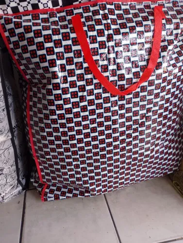 Sacolas para mudança e viagem