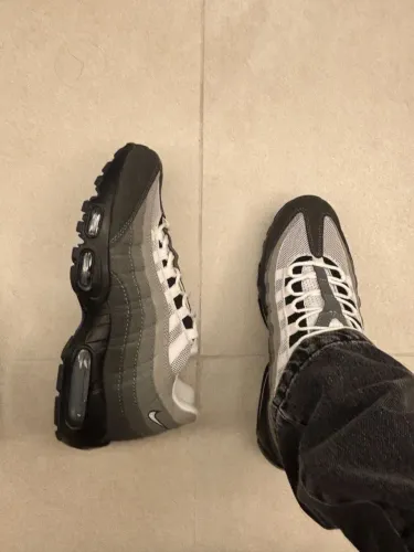 Air Max 95 'Grey Gradient'