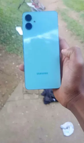 Samsung A06