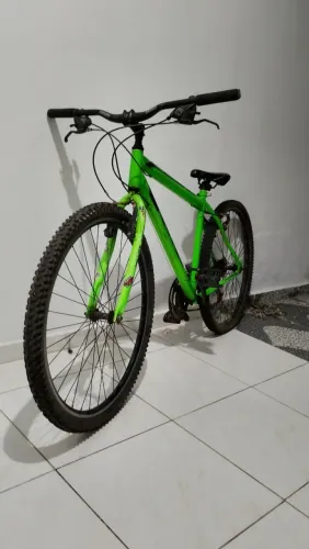Bicleta free action! Pra vender logo! Preço negociável!
