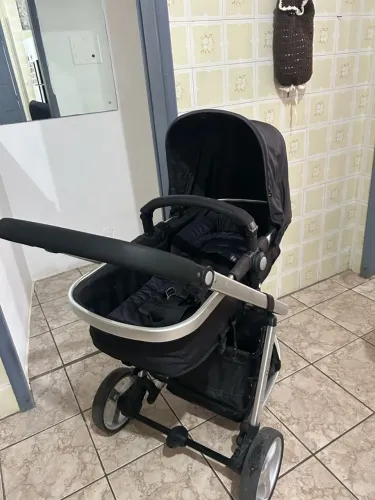 Carrinho de bebê 550