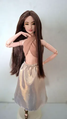 Barbie basics 06 [ ler a descrição ]