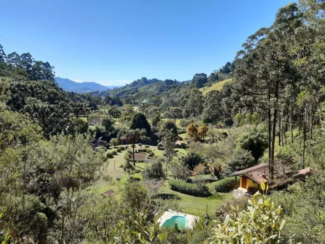 Sítio com 3 dormitórios à venda, 36000 m² por R$ 1.380.000,00 - Sapucai Mirim - Sapucaí-Mi