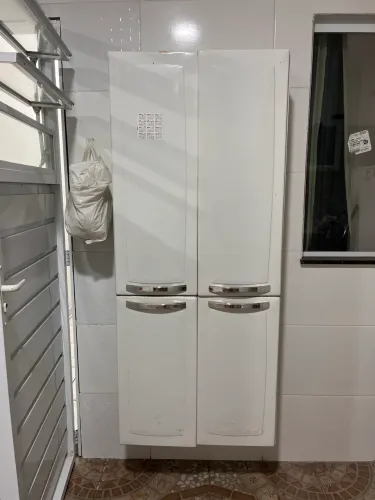 Armários - área de serviço ou cozinha