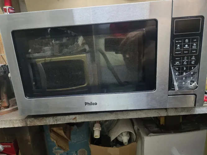 Microondas Philco 30l inox. R$ 450,00
