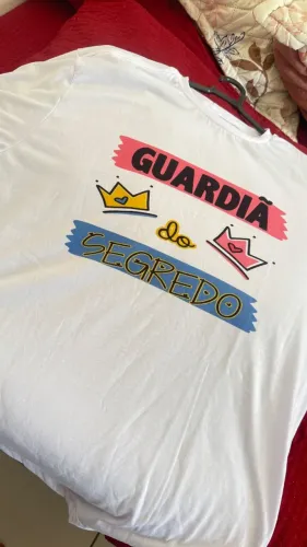 Roupa, camiseta pra chá revelação