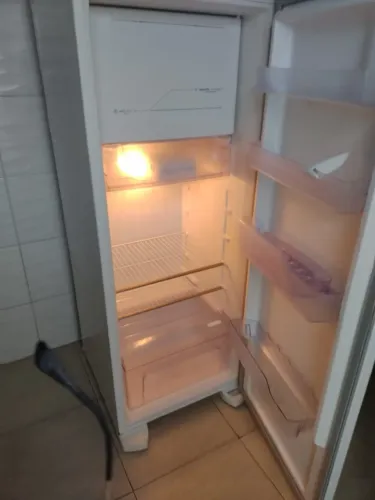 Alugo kitnet mobiliada