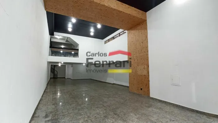 Prédio Comercial à Venda a Água Fria - 680m², 100% Alugado, Renda Mensal Garantida