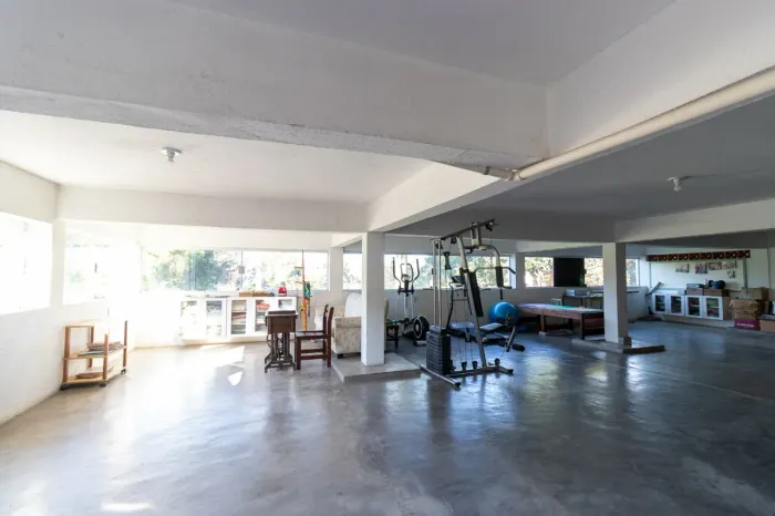 Casa para venda em Guarapiranga com 8 banheiros, 10 vagas, 450m²
