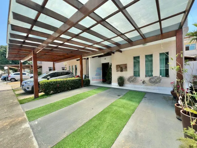 Casa em Condomínio à venda, 04 quartos, 01 suíte, 04 vagas, Centro - Contagem/MG