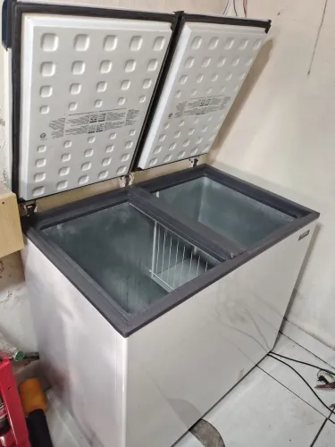 Vendo freezer eletrolux 305l