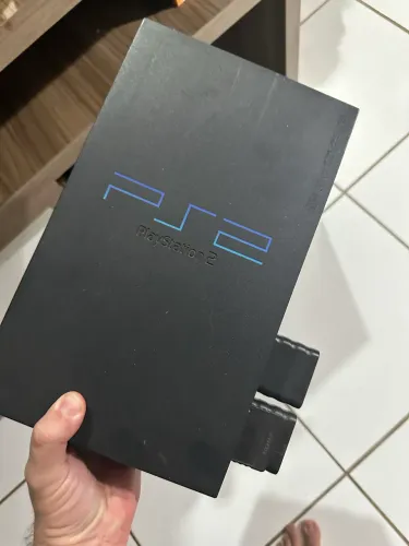 PlayStation FAT com controle original
