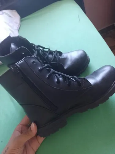 Bota preta Infantil