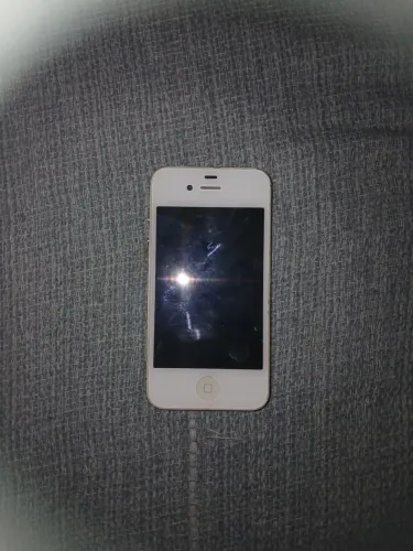Iphone 4 - funciona, mas precisa ser configurado num computador 