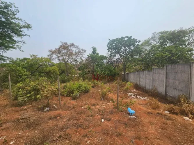 Terreno à venda, 360 m² por R$ 49.990,00 - Vale dos Araçás - Mateus Leme/MG