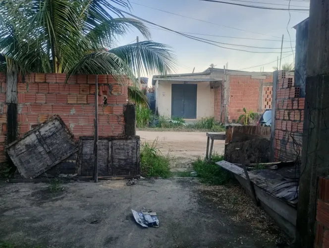 Casa em construção Vendo