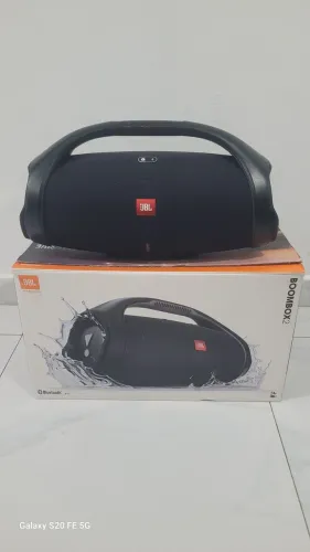 Vendo JBL Boombox 2 original com caixa!