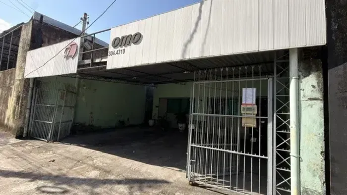 Ponto Comercial com Deposito na Tamarineira