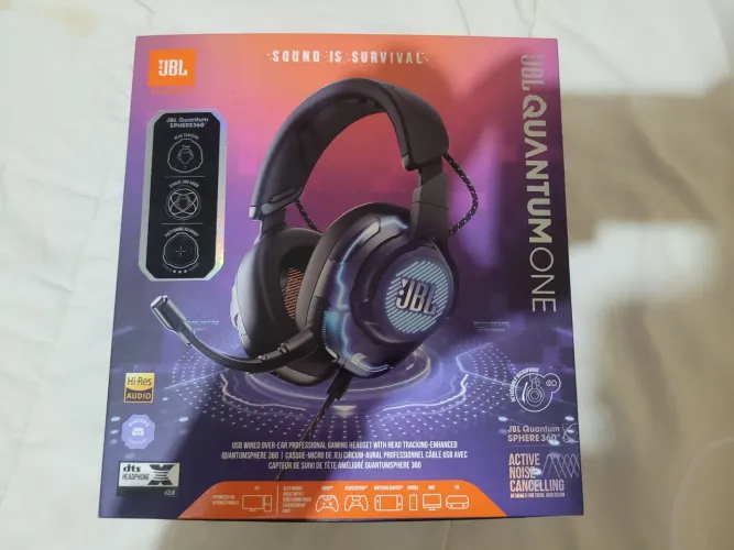 Headset Gamer JBL QUANTUM ONE (Está sem as Almofadas)