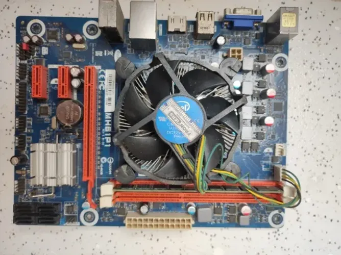 Placa Mãe MH61P1 + I3 3240 3.4gHz + Memória Ram DDR3 4Gb
