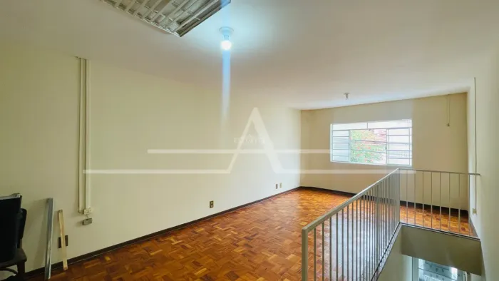 Excelente sala comercial pra Locação no centro de Bragança