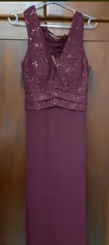 Vestido Feminino Festa Vinho Bordado Com Trançado Nas Costas