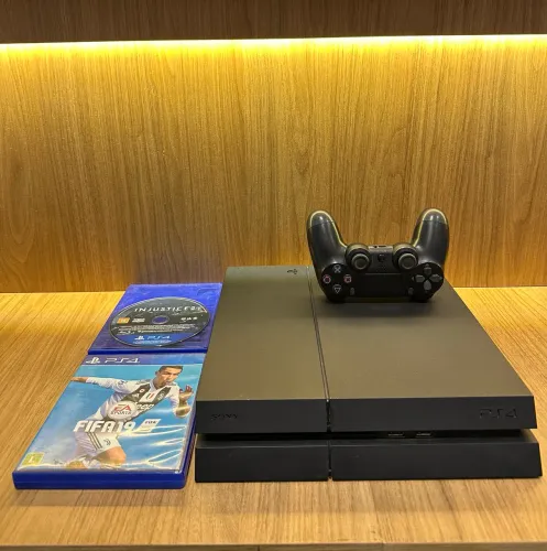 PS4 + Controle + 2 Jogos