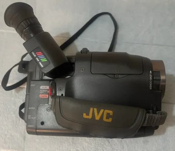 Câmera JVC não testada baterias ruins 