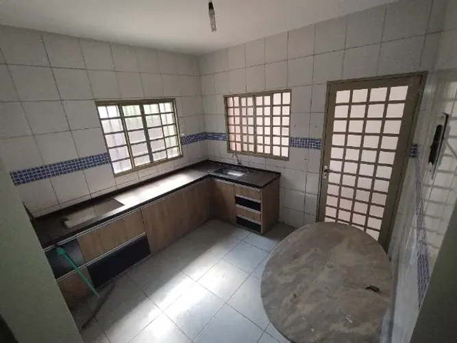 casa Residencial Canadá 2/4 próx. avenida Vereda dos Buritis, anel viário e comércio