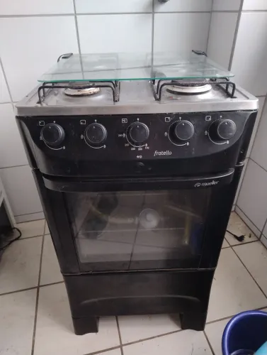 Vendo fogão funcionando perfeitamente.