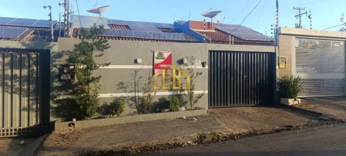 Magnifica casa a venda em Excelente Localização em Várzea Grande - MT