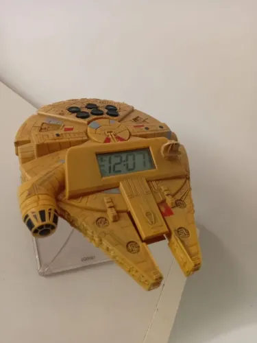 Millennium Falcon Star Wars - Rádio FM + Relógio Digital