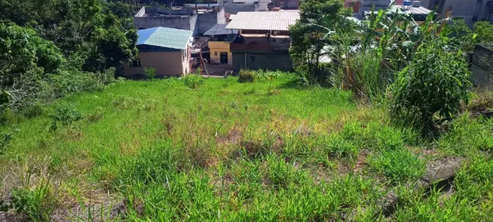 Terreno Amplo 813m² - C/ Escritura