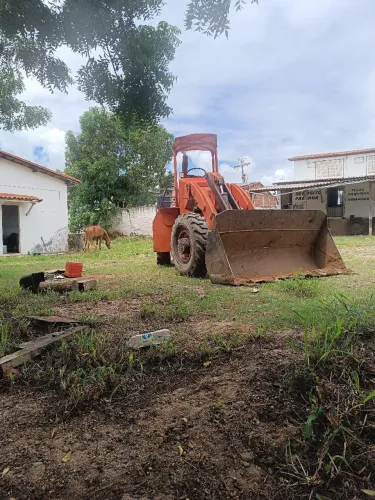 Pa carregadeira  fiatllis caixa clack 28000 motor Mercedes 352 troco em gado corteu