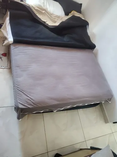2 Colchões , 1 Semi ortopédico forrado impermeável 