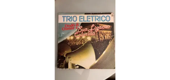 LP Trio Elétrico Dodô & Osmar - E Sua Ligação Colorida (1981)