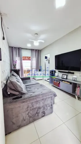 Casa exclusiva Zakia Imobiliária! Oportunidade para quem procura 2 dormitórios!