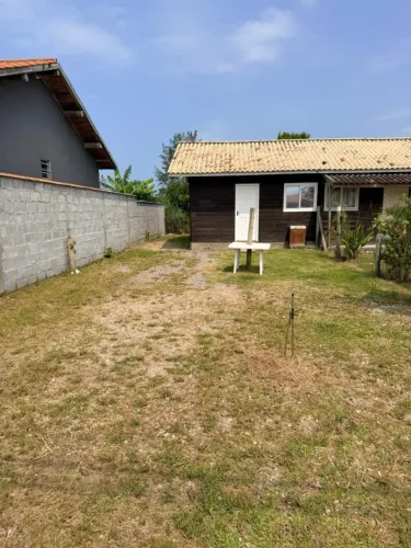 Kitnet para Locação em Garopaba, Grama (Praia do Ouvidor), 1 dormitório, 1 banheiro
