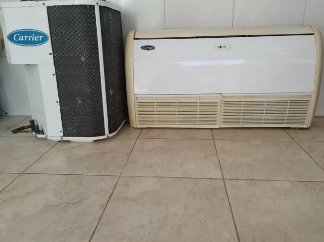 Vendo ar-condicionado piso teto Carrie 36000btus funcionando perfeitamente.