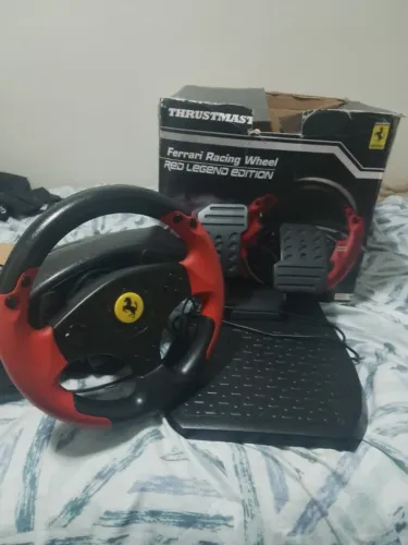Volante gamer Thrustmaster Ferrari Red Legend edition (pc/ps3)
