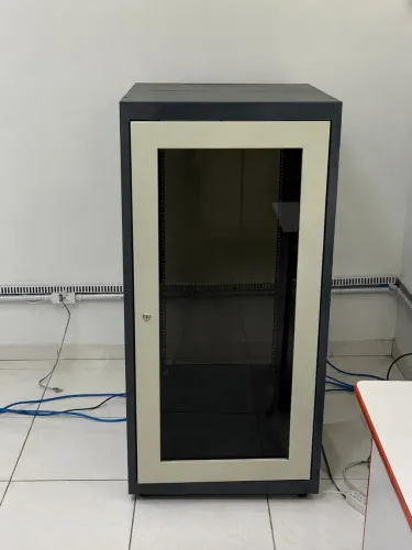 RACK DE REDE PROFISSIONAL + PORTA DE VIDRO ? ? OPORTUNIDADE PARA VENDER RÁPIDO