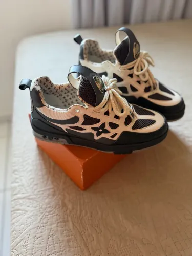 Tênis Louis Vuitton 
